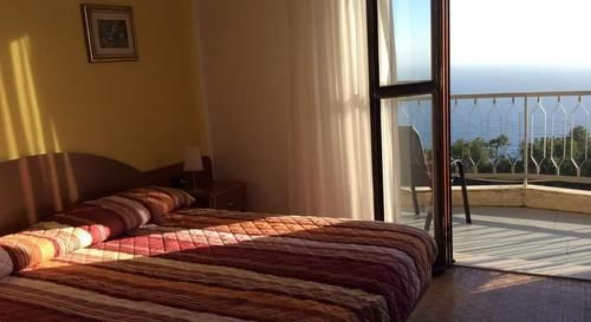 Hotel Due Gemelli Риомаджиоре Экстерьер фото