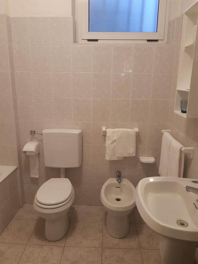 Hotel Due Gemelli Риомаджиоре Экстерьер фото