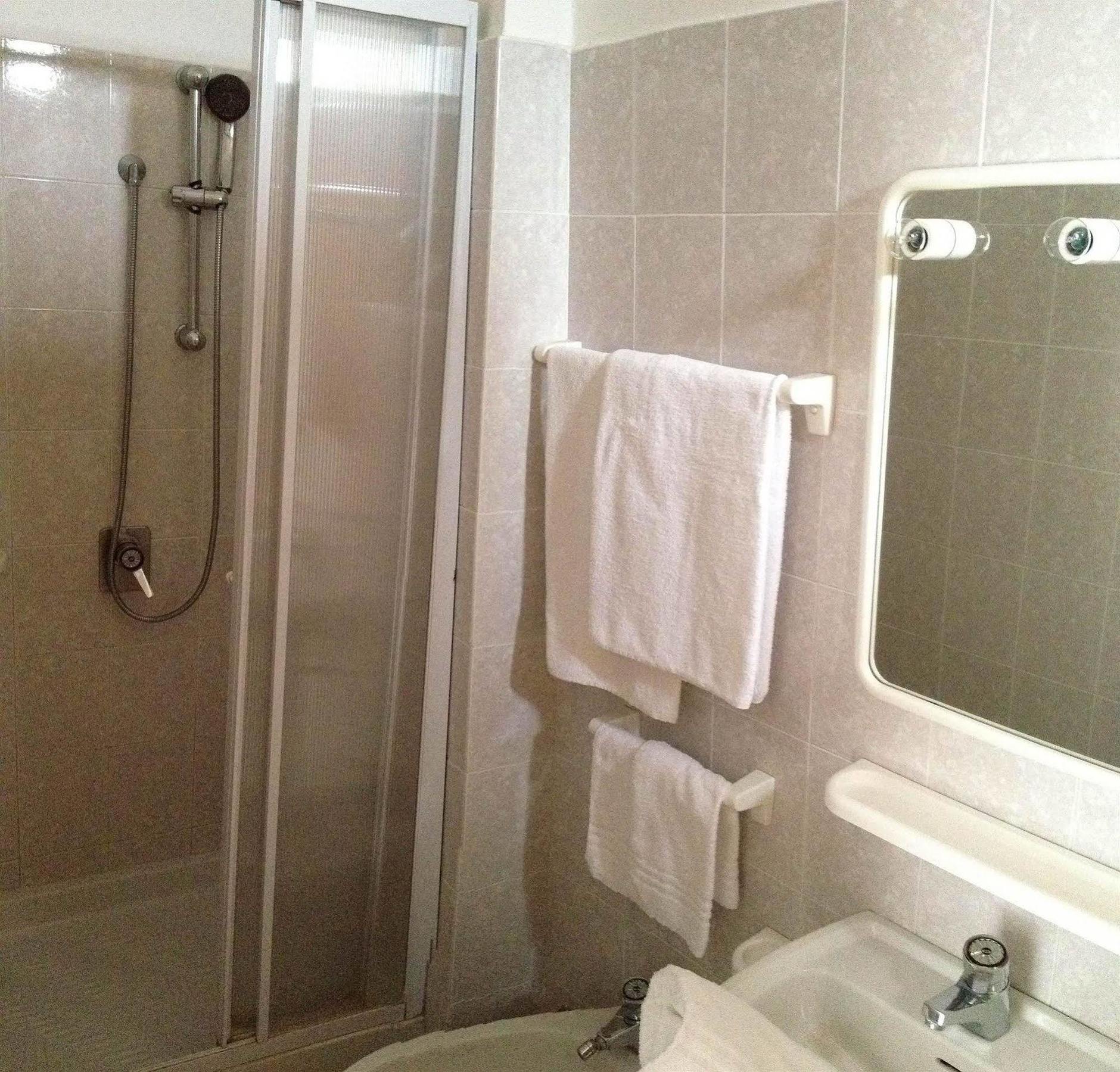 Hotel Due Gemelli Риомаджиоре Экстерьер фото